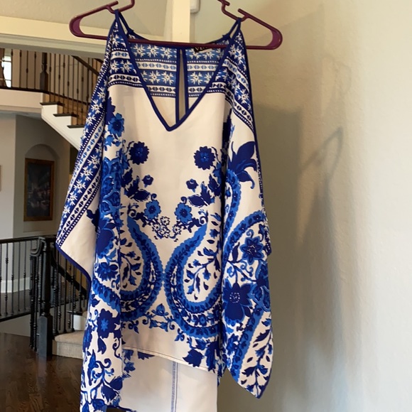 Venus flowy top - Picture 4 of 8